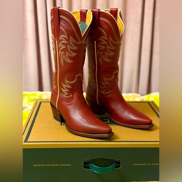 Tecovas - The Annie Women’s size 10 Scarlet - Picture 4 of 5